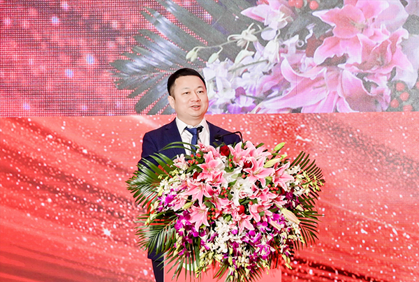 亿华通正式登陆港股