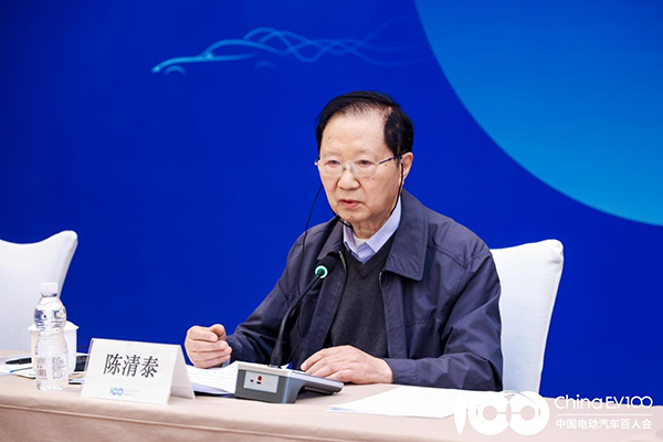 稳健前行 新能源汽车产业2023年发展趋势解读
——百人会论坛（2023）专家媒体交流会在京举行